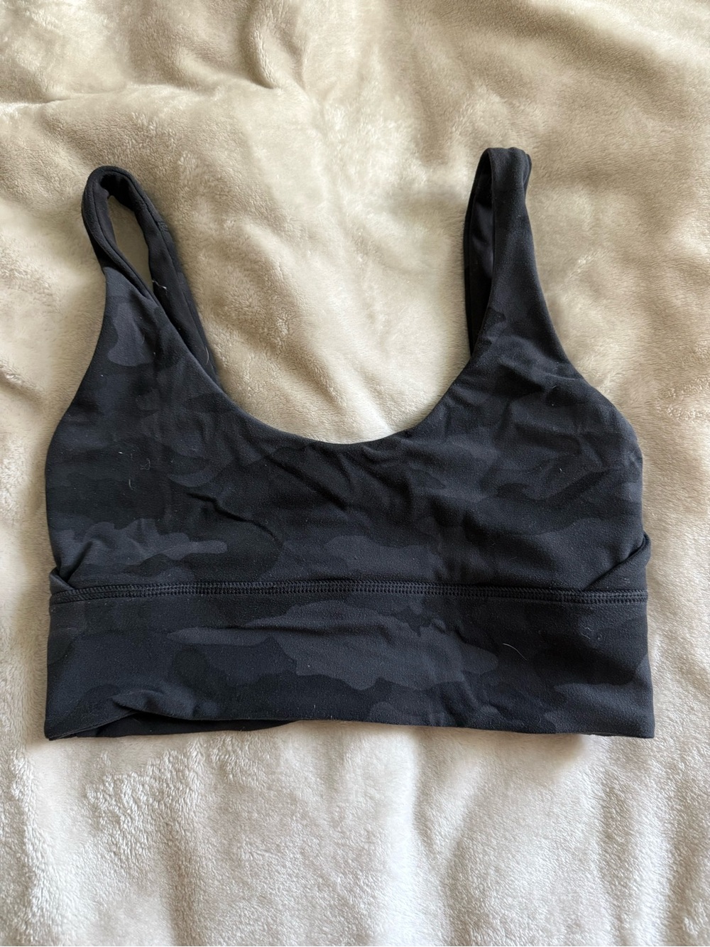 Lululemon sports bra